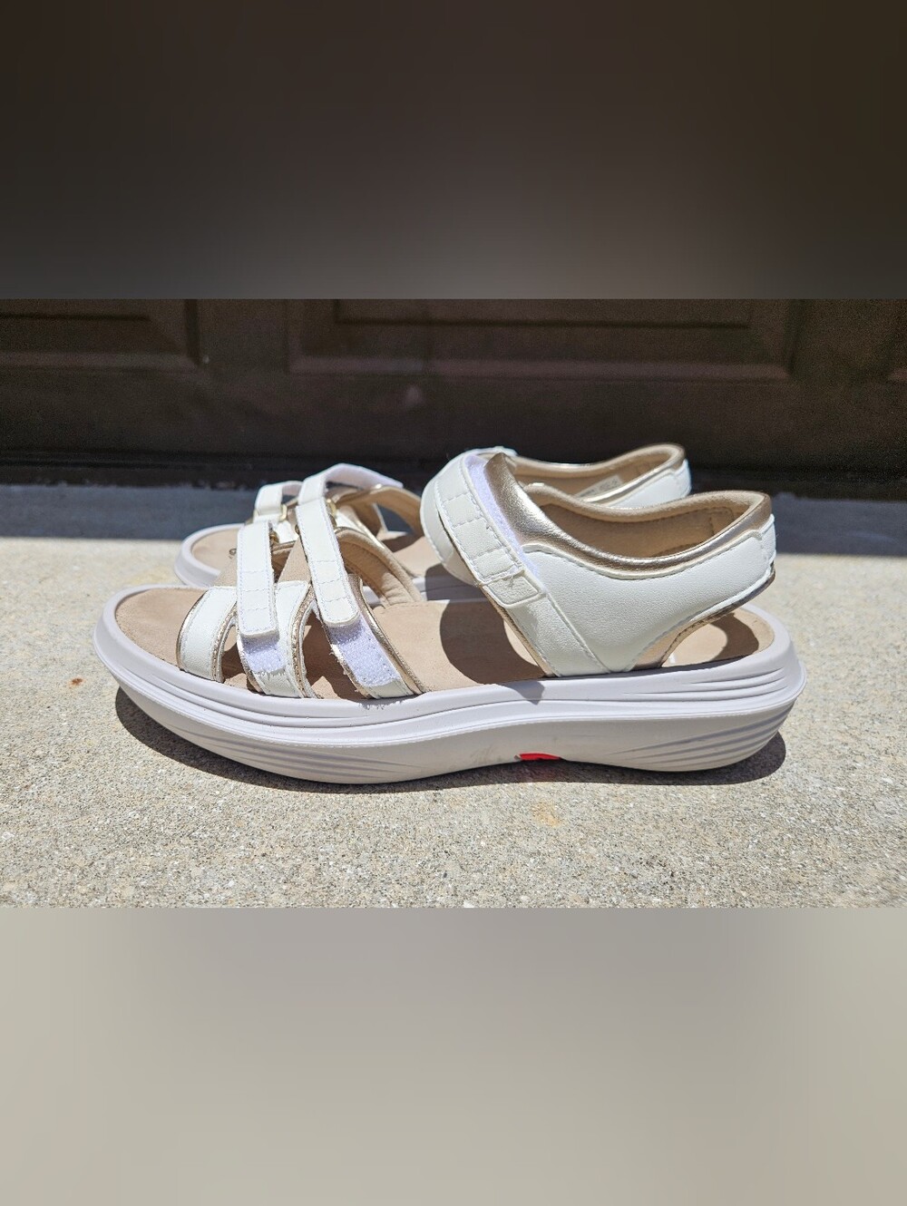 Kybun Switzerland Tessin Size 8.5 US Orthopedic White Sandals Swiss Technology
